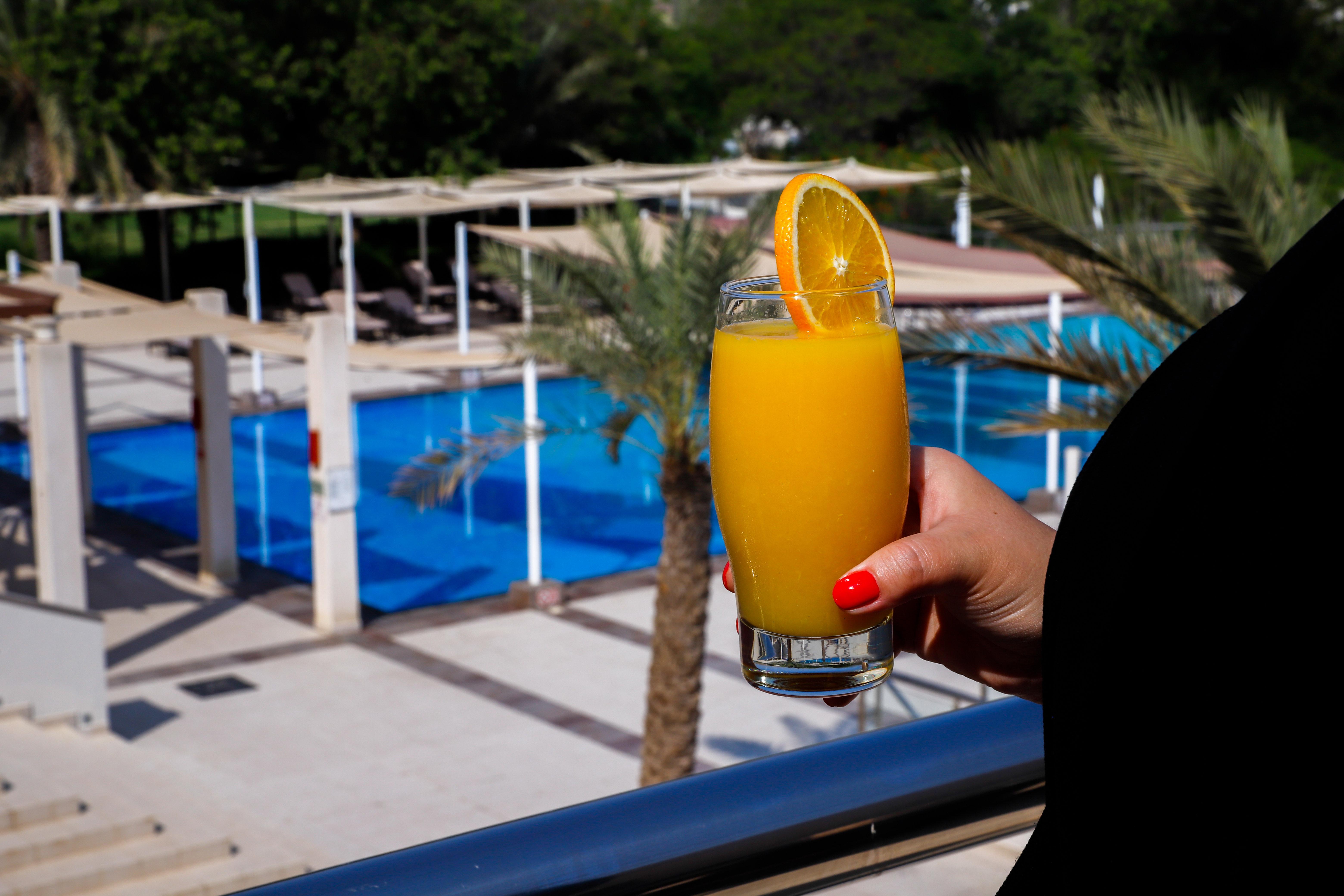 Crowne Plaza Sohar By Ihg Hotel Exterior photo