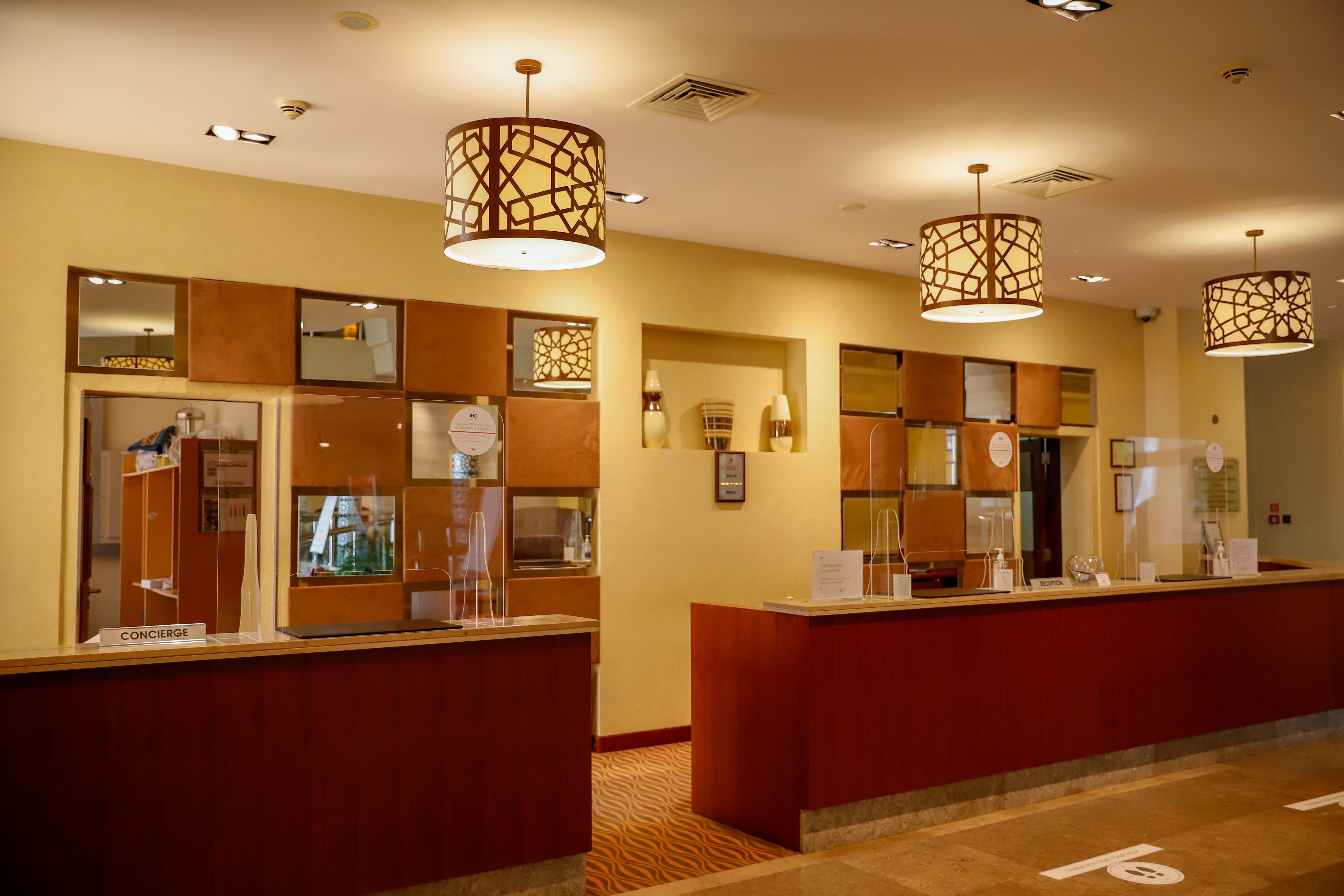 Crowne Plaza Sohar By Ihg Hotel Exterior photo