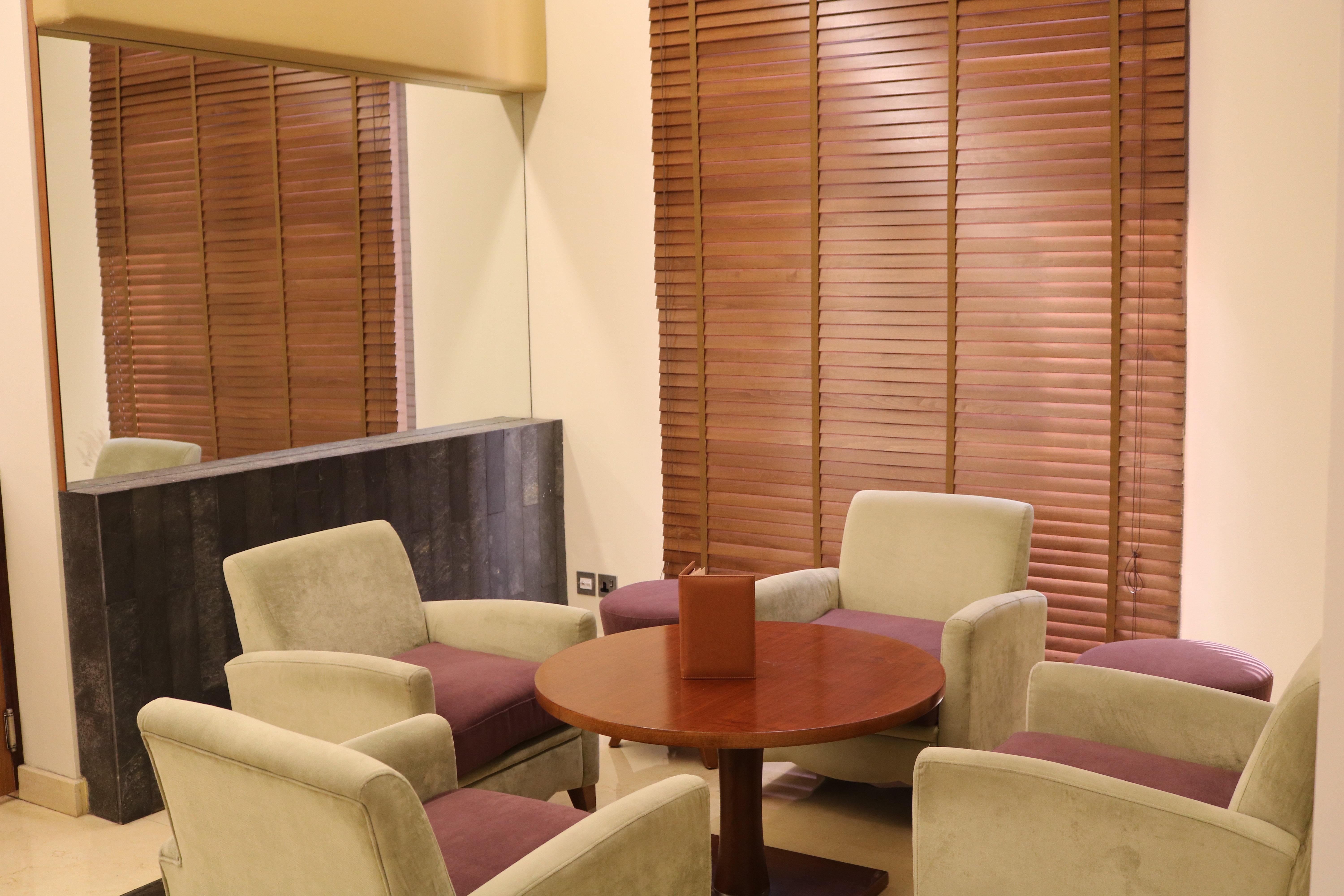Crowne Plaza Sohar By Ihg Hotel Exterior photo