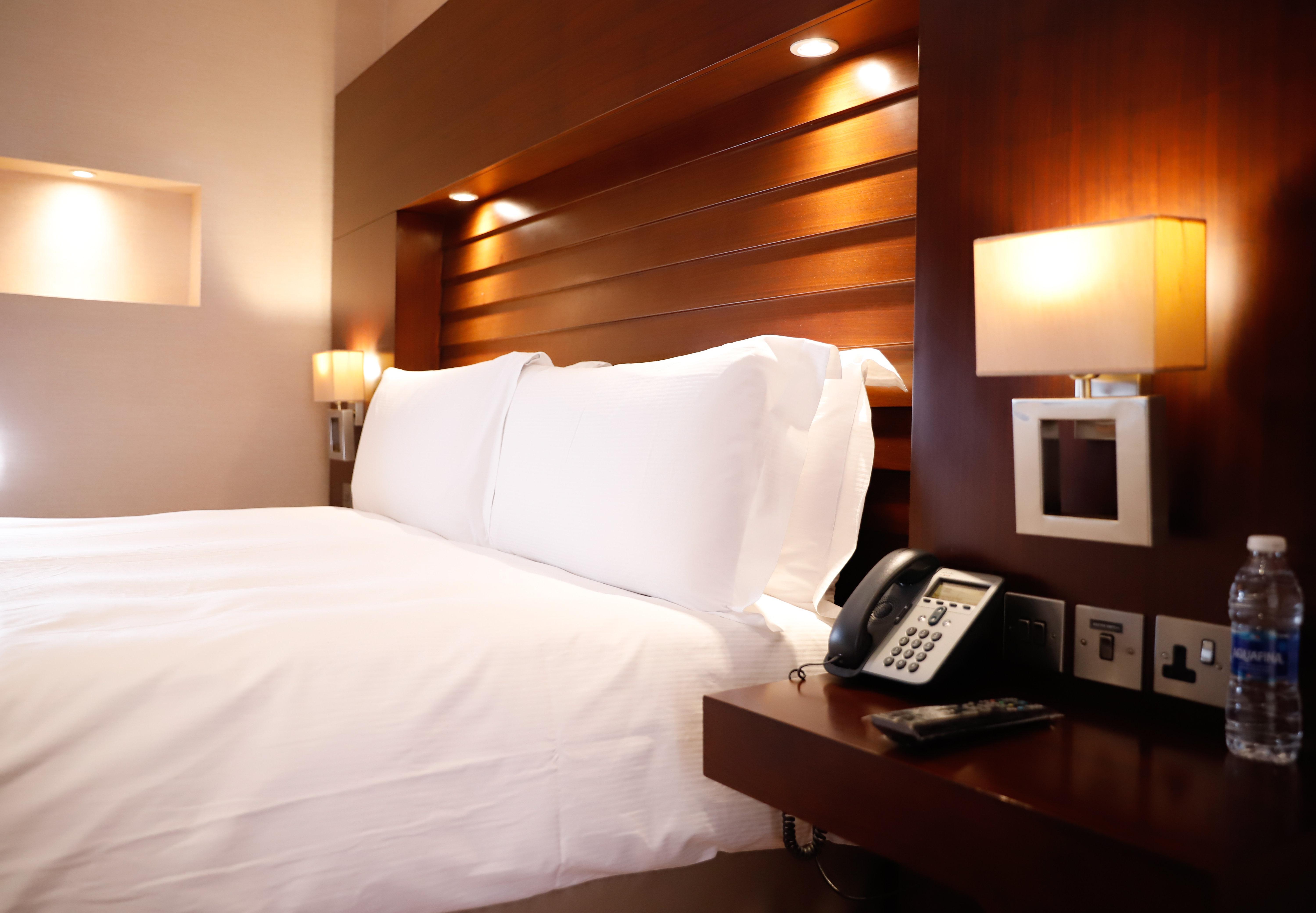 Crowne Plaza Sohar By Ihg Hotel Exterior photo