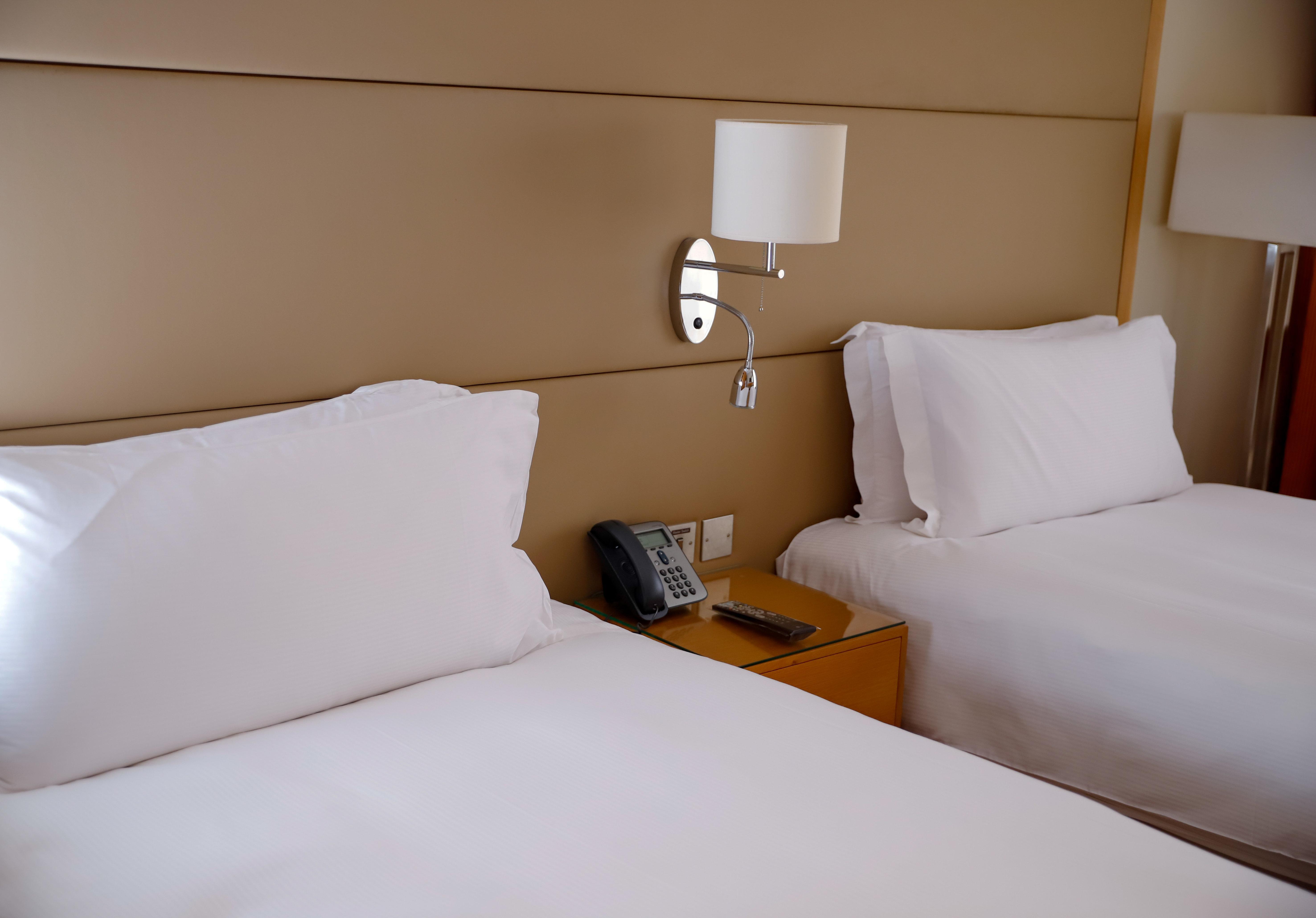 Crowne Plaza Sohar By Ihg Hotel Exterior photo