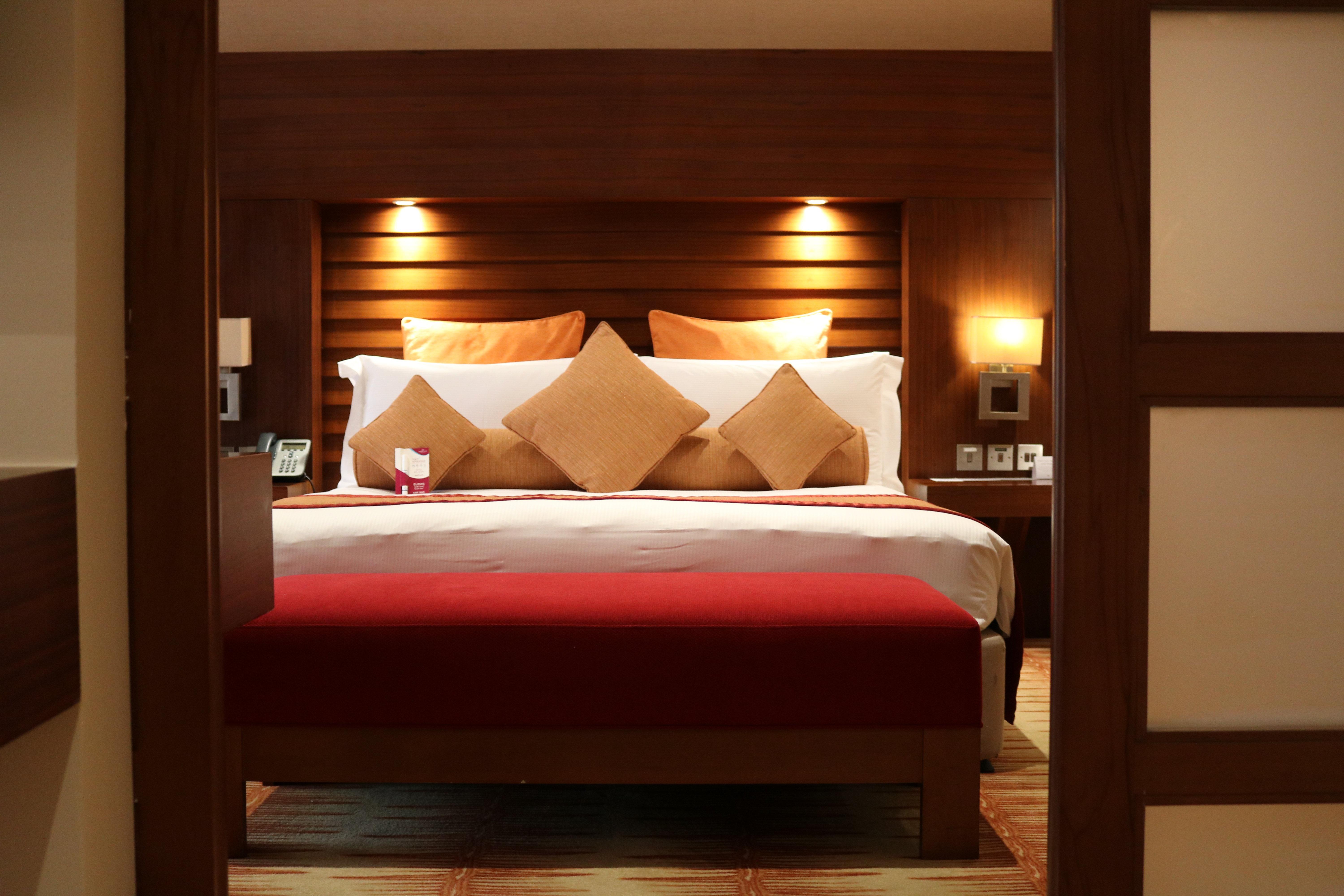 Crowne Plaza Sohar By Ihg Hotel Exterior photo